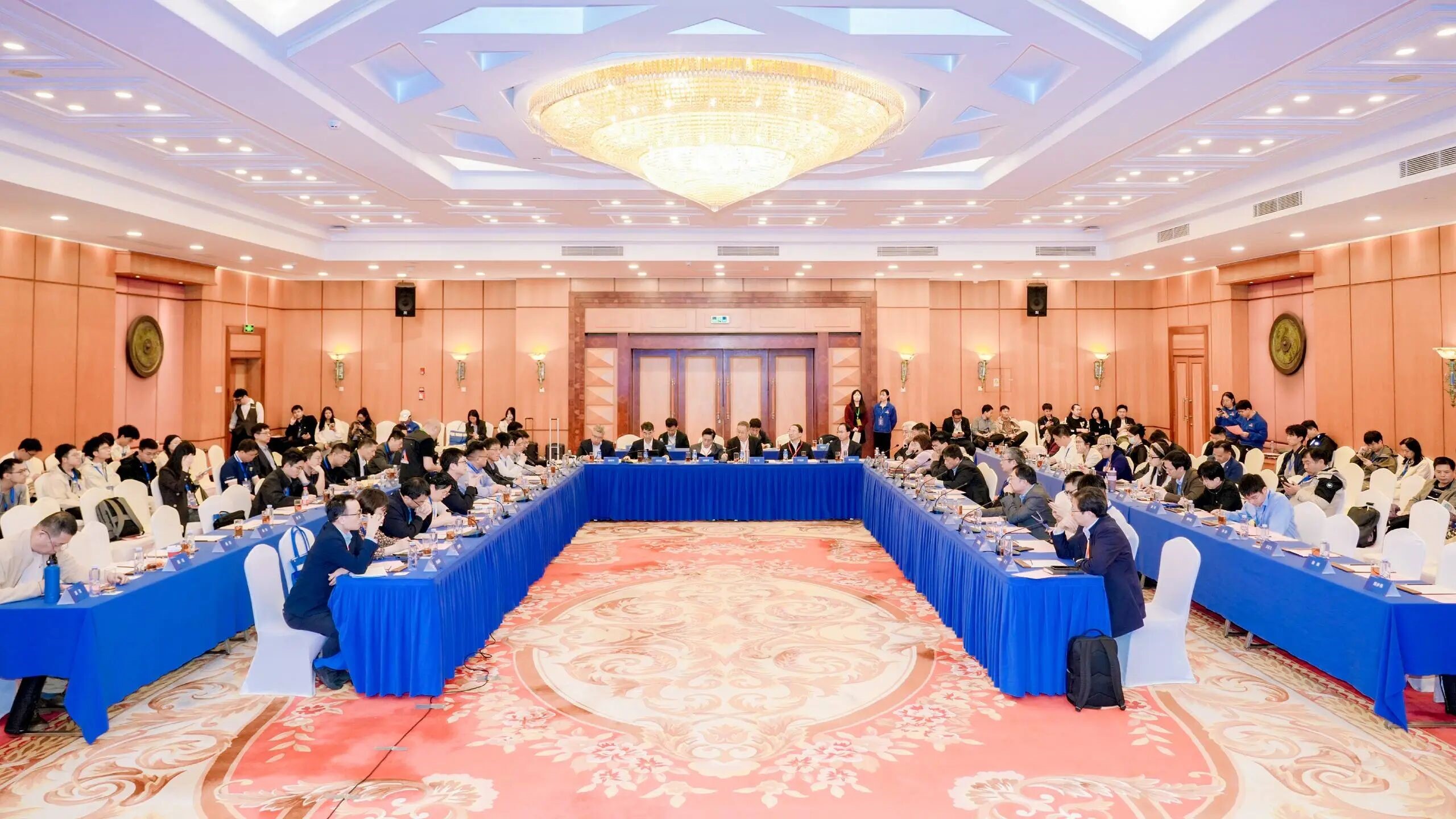 广州海洋局科研人员获聘“三深”专业委员会专家委员